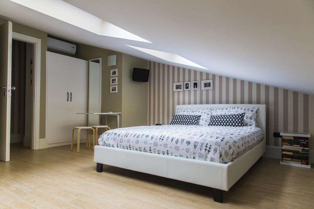 Piazza Roma Rooms Μπενεβέντο Δωμάτιο φωτογραφία